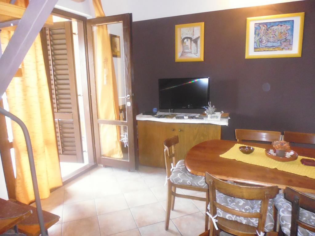 Apartments Jadranka Povile Novi Vinodolski Kamer foto