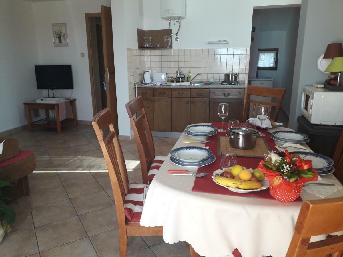 Apartments Jadranka Povile Novi Vinodolski Buitenkant foto