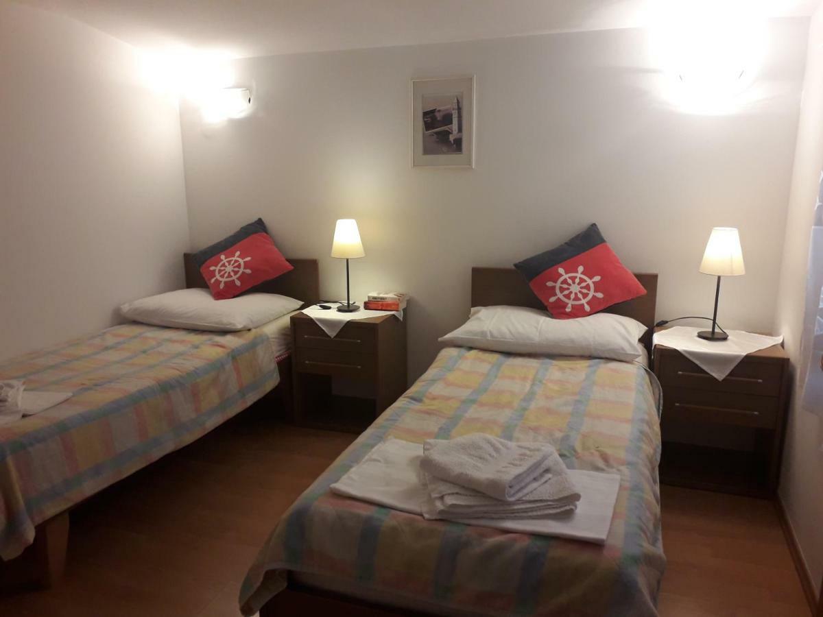 Apartments Jadranka Povile Novi Vinodolski Buitenkant foto