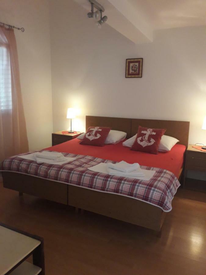 Apartments Jadranka Povile Novi Vinodolski Buitenkant foto